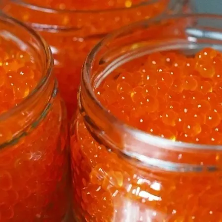 Польза красной икры для глаз